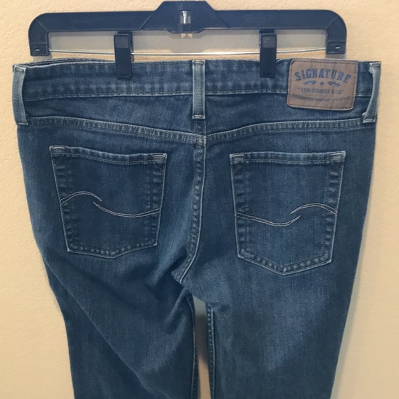 Levi's Signature Low Slim Bootcut 5 Pocket Medium Wash Denim Jeans-Size 11 - Picture 4 of 11